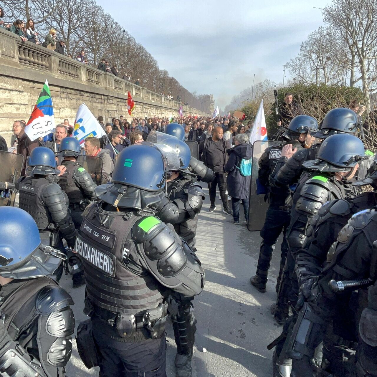 Жандармы во Франции подали жалобу на насилие после экологического митинга -  РИА Новости, 26.03.2023