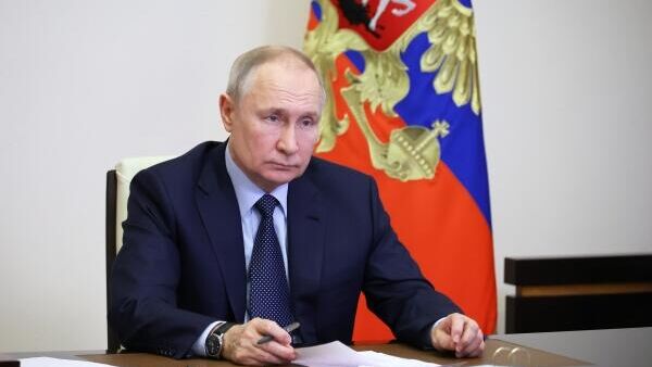LIVE: Совещание Путина по вопросам социально-экономического развития Крыма и Севастополя