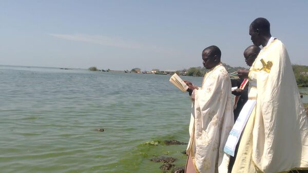 Чин великого освящения вод озера Виктория в праздник Крещения Господня