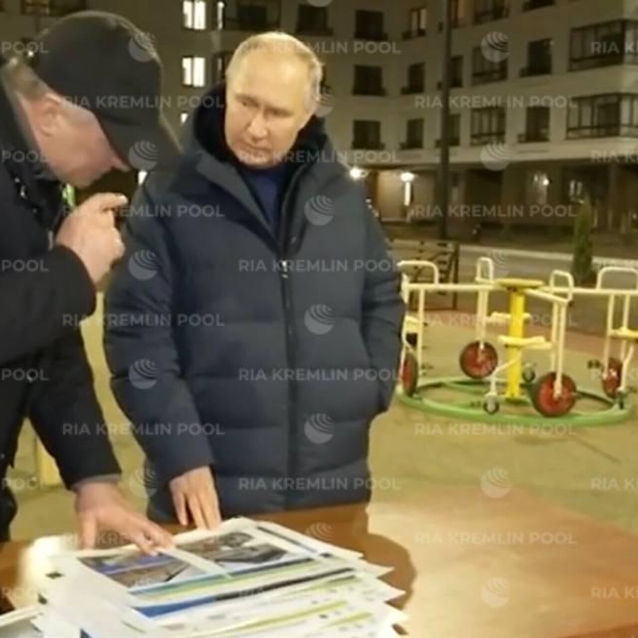 Путин объяснил, почему решил поехать в Мариуполь - РИА Новости, 26.03.2023