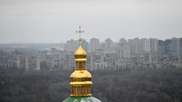 Вид на Киев из Киево-Печерской лавры в Киеве