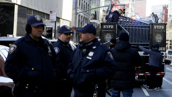 Работники Департамента полиции Нью-Йорка