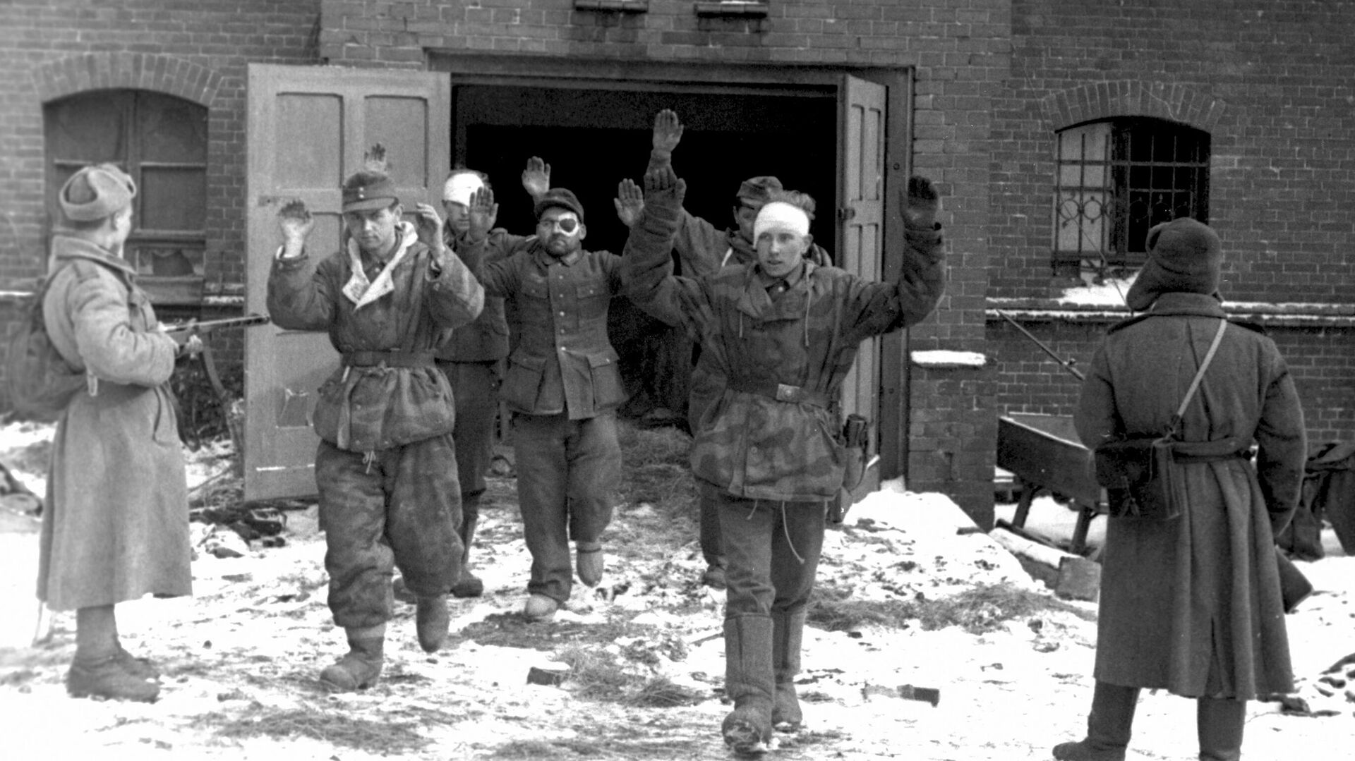Второй Белорусский фронт. Гитлеровские солдаты сдаются в плен - РИА Новости, 1920, 22.03.2023
