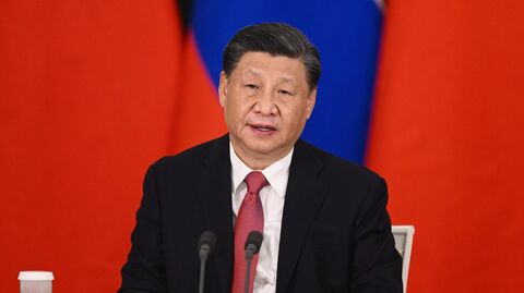 Председатель КНР Си Цзиньпин на церемонии подписания совместных документов об углублении отношений и направлениях сотрудничества до 2030 года между Россией и КНР