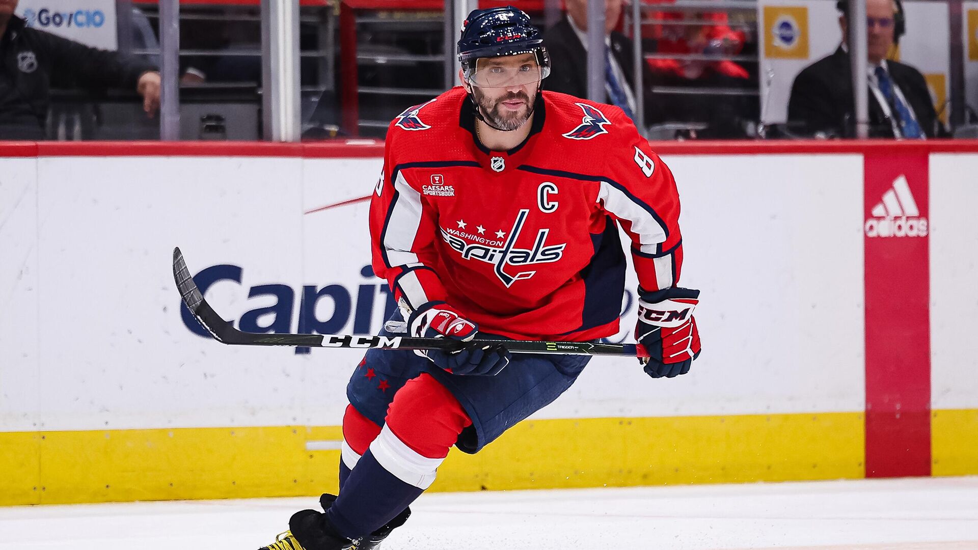 “Washington” lost to the worst club in the NHL, Ovechkin scored a record goal