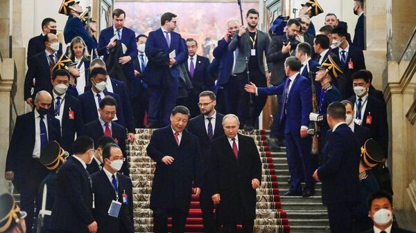 Президент РФ Владимир Путин и председатель КНР Си Цзиньпин после окончания российско-китайских переговоров в Москве