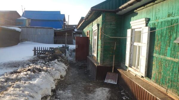 Дом в Омске, в погребе которого были обнаружены тела пропавших людей с признаками насильственной смерти