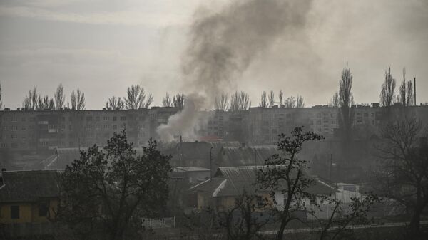 Дым в городе Часов Яр недалеко от Артемовска