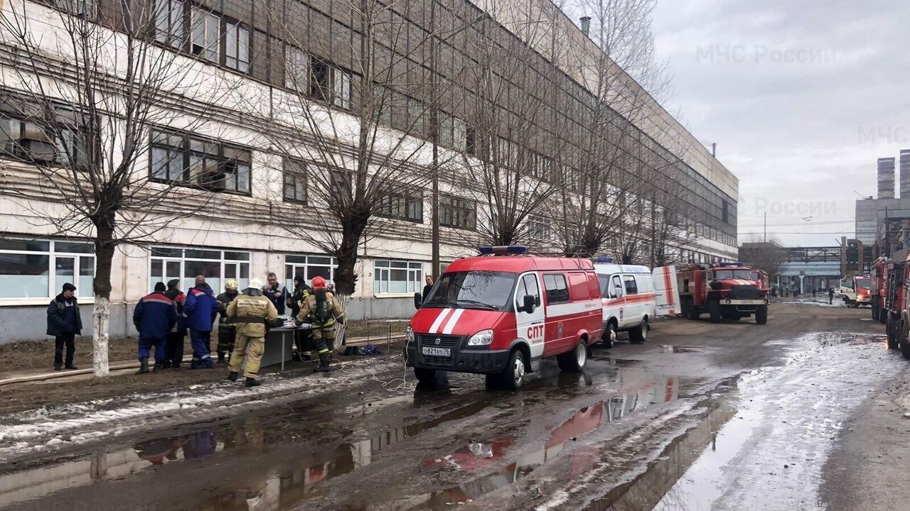 В Ярославле на территории моторного завода вспыхнул пожар - РИА Новости,  23.03.2023