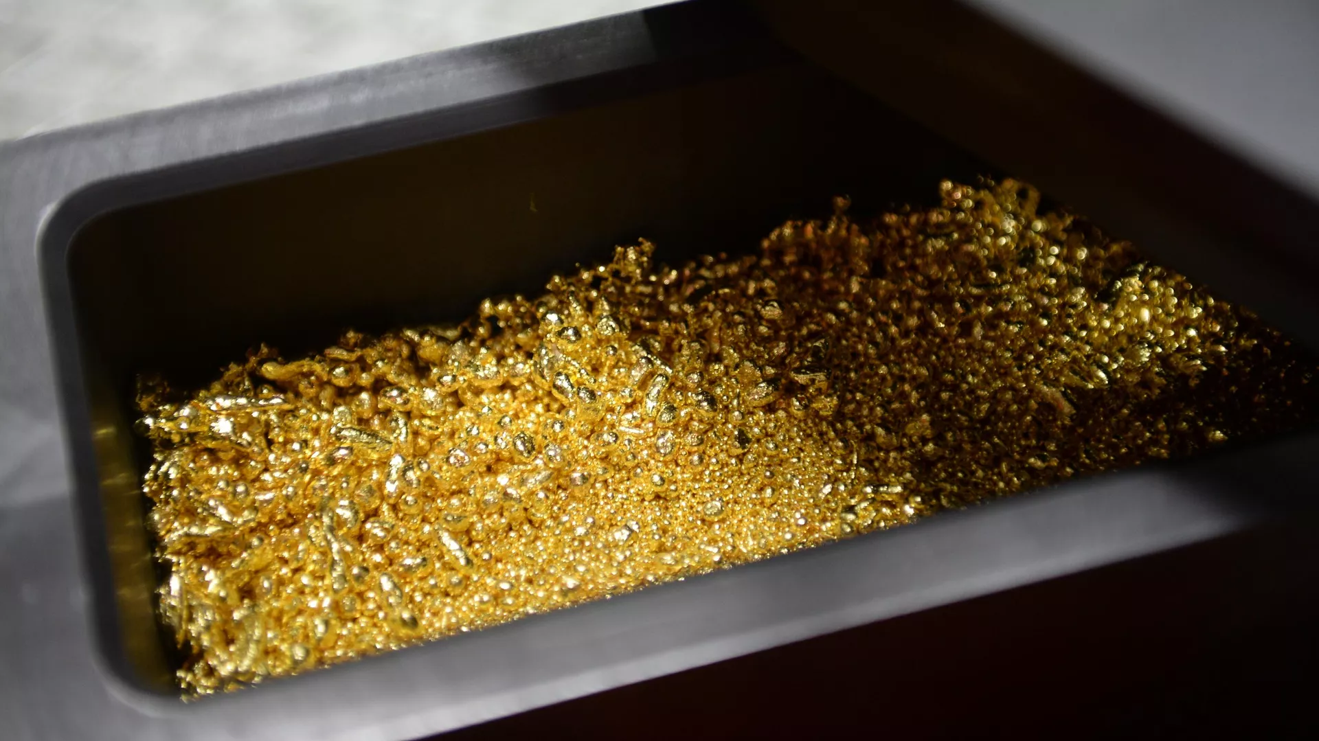 Цена на золото обновила исторический рекорд