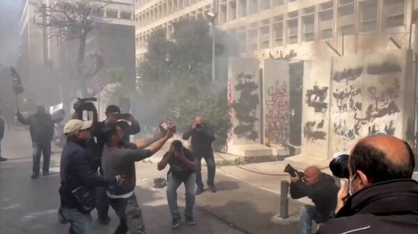 Беспорядки у здания Центробанка в Ливане