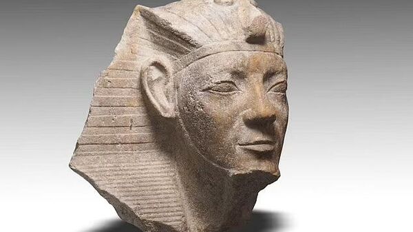 Статуя фараона Рамзеса II