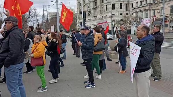 Пикет представителей патриотических движений Молдавии против объединения с Румынией