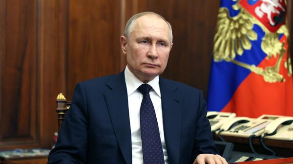 Путин поручил упростить использование карты болельщика для отдельных групп