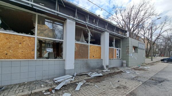 Место, где был взорван автомобиль начальника городского управления полиции Мариуполя Михаила Москвина