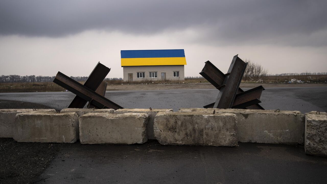 СМИ: в ряде сел на Украине почти не осталось мужчин призывного возраста -  РИА Новости, 16.03.2024