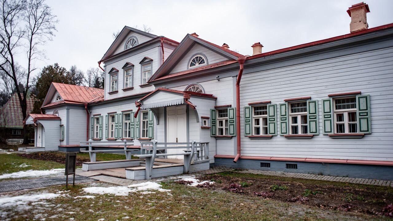 Главный усадебный дом в Музее-заповеднике Абрамцево  - РИА Новости, 1920, 28.03.2023