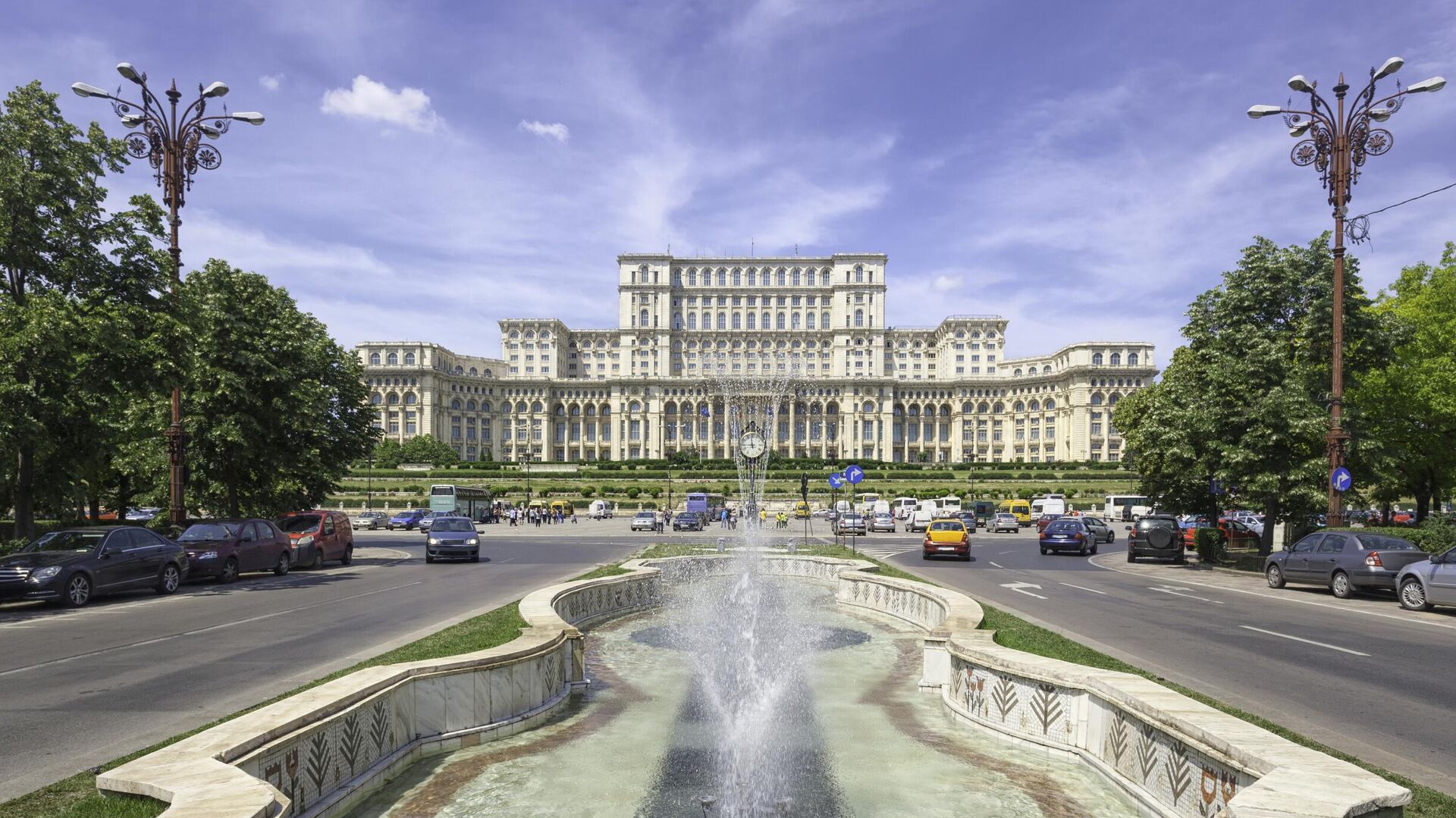 Дворец Парламента в Бухаресте - РИА Новости, 1920, 16.04.2023