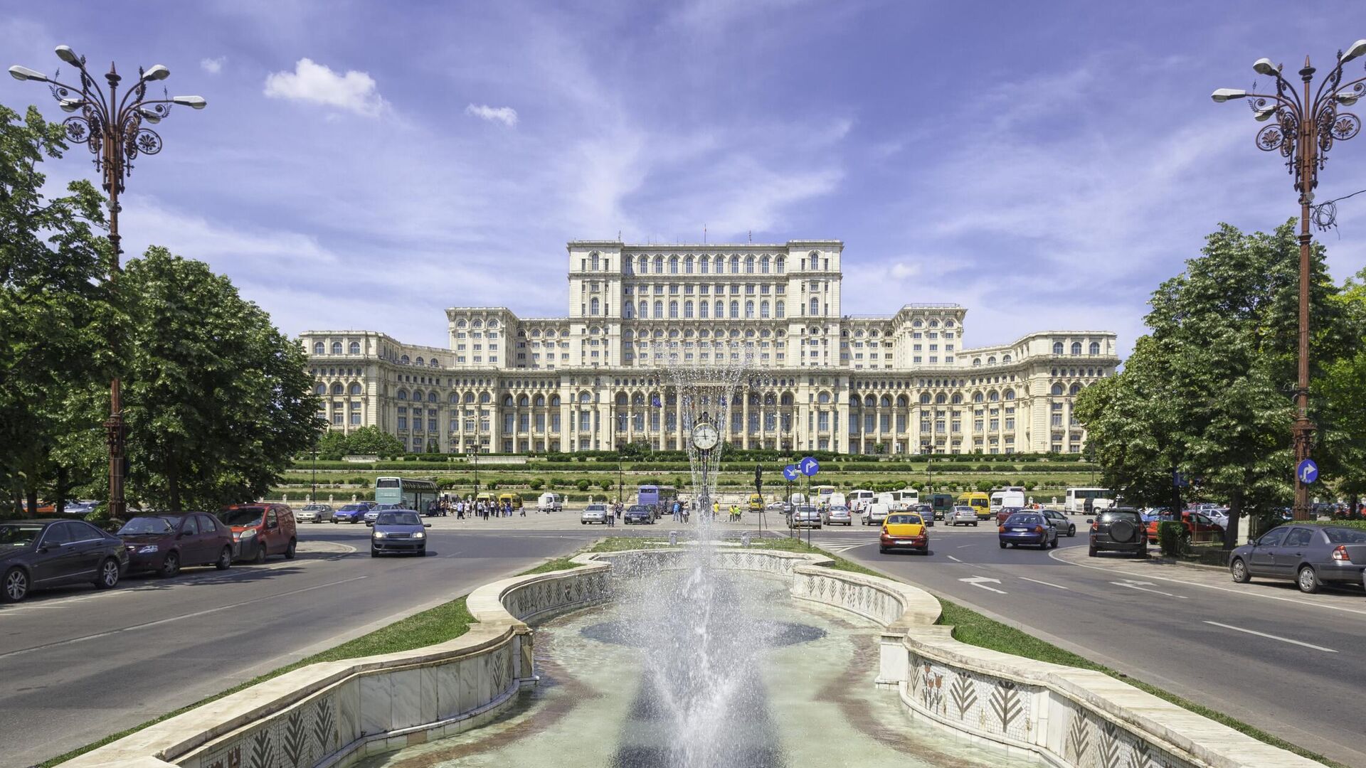 Дворец чаушеску в бухаресте фото