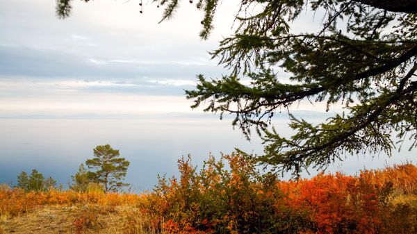Вид с острова Ольхон на озеро Байкал