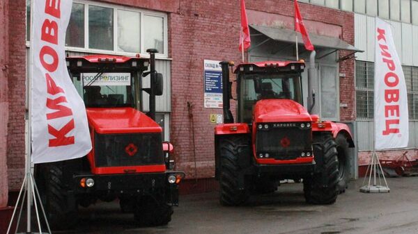 Парк тракторов в Подмосковье увеличили в десять раз