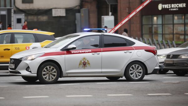 Автомобиль Росгвардии на улице в Москве