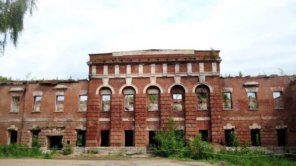 Здание бывшей суконной фабрики Ягужинского в Истринском районе Московской области
