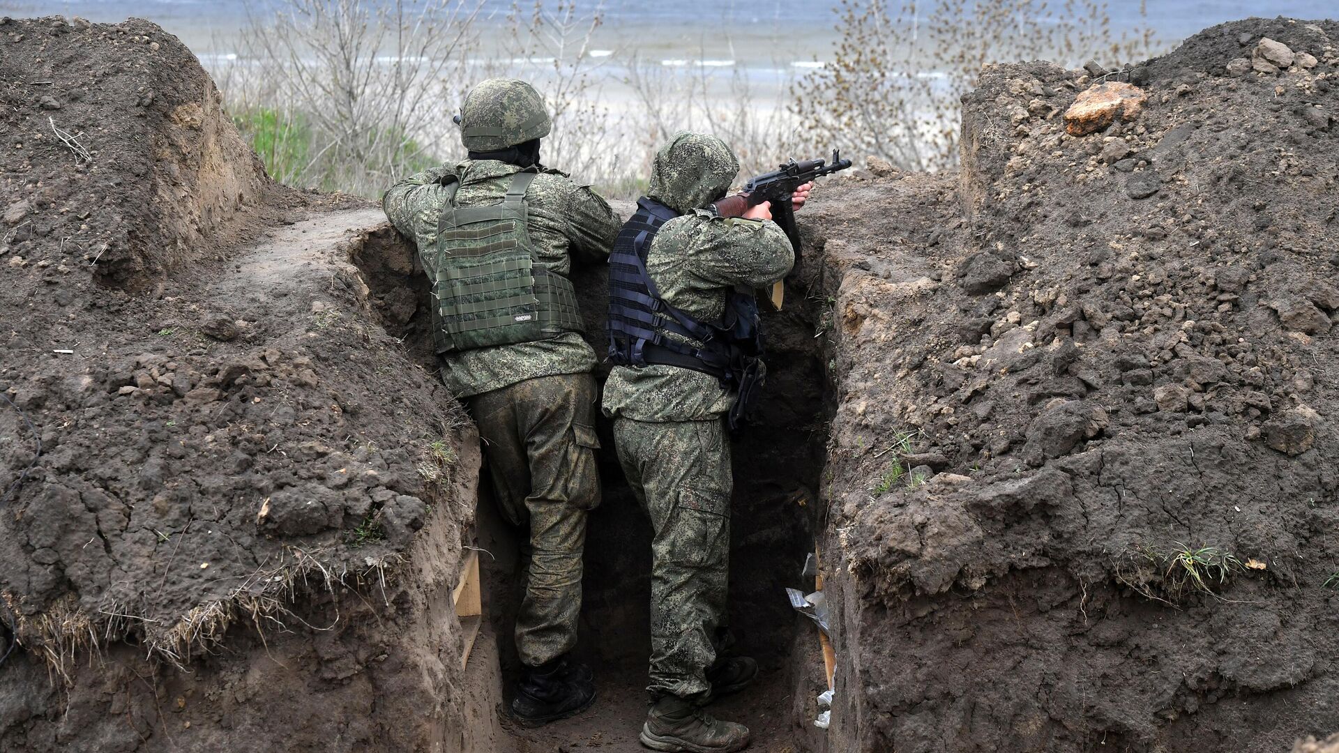 Мобилизованные из Калужской области на позиции в Южном секторе спецоперации - РИА Новости, 1920, 12.05.2023