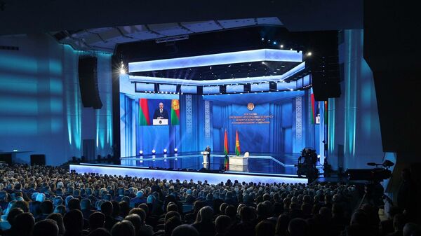 Президент Белоруссии Александр Лукашенко во время послания белорусскому народу и Национальному собранию
