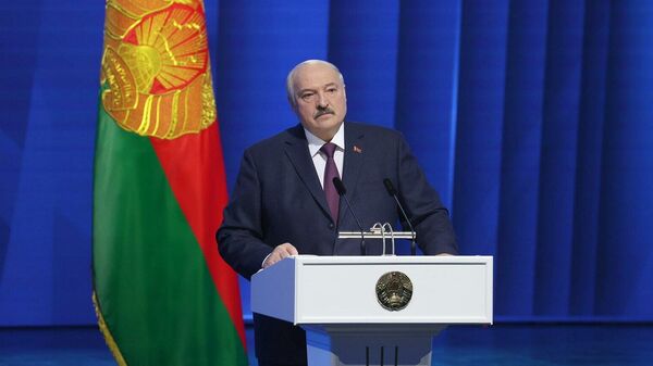 Президент Беларуси Александр Лукашенко во время послания белорусскому народу и Национальному собранию