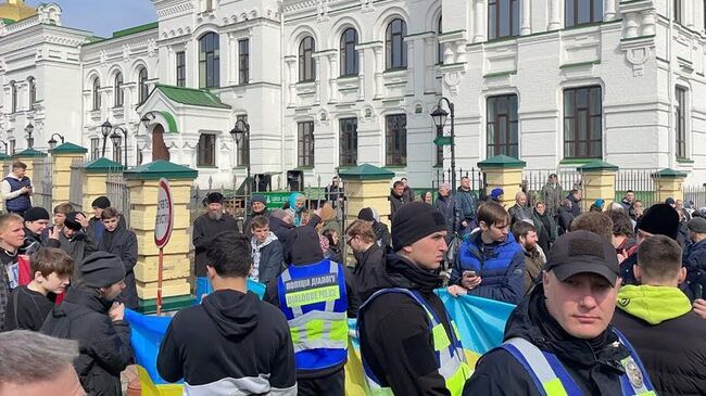 Ситуация в Киево-Печерской лавре