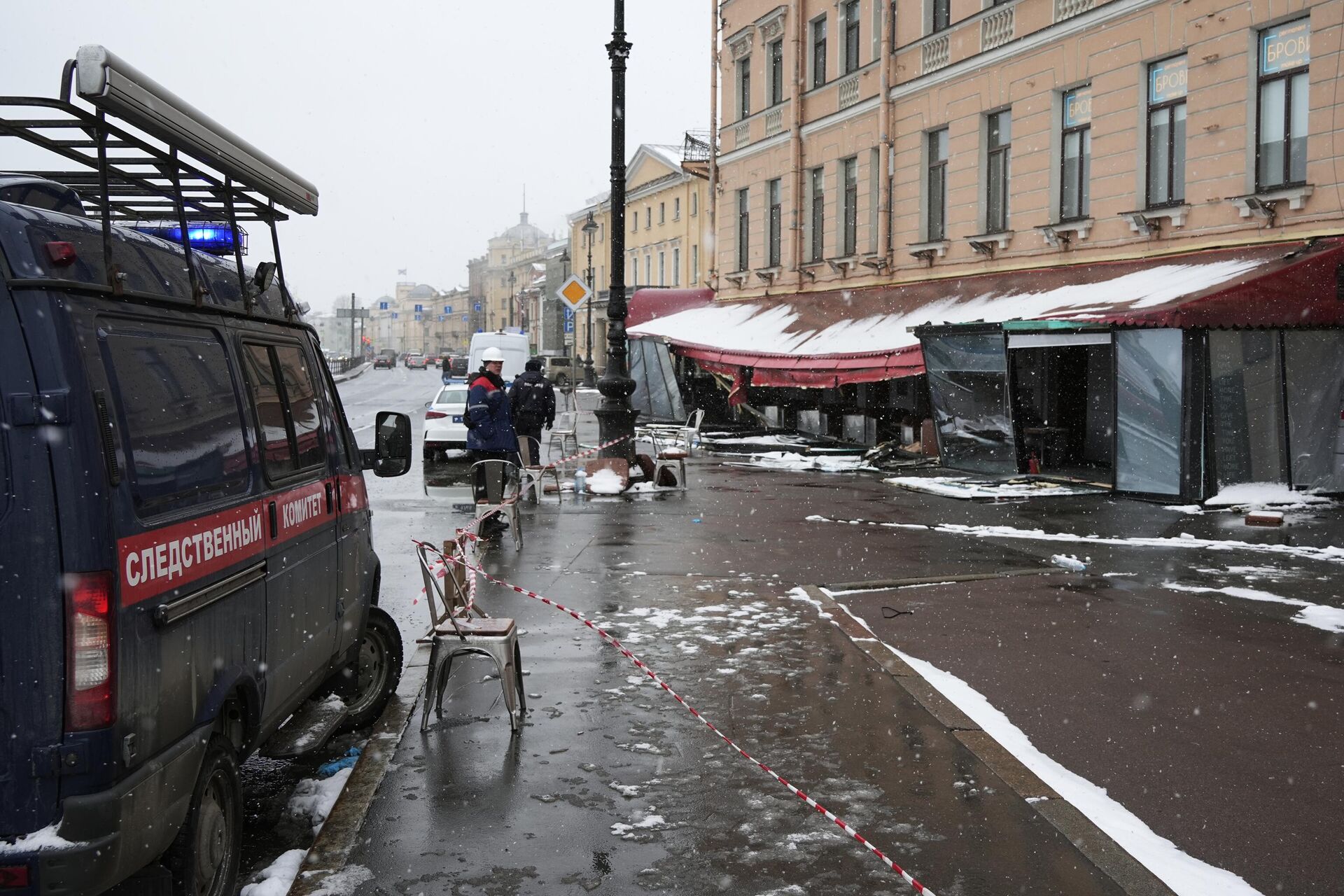 Место взрыва в кафе на Университетской набережной в Санкт-Петербурге - РИА Новости, 1920, 05.04.2023