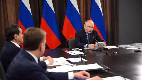 Президент РФ Владимир Путин проводит заседание президиума Государственного Совета по вопросу О развитии промышленности РФ в условиях санкционного давления входе рабочей поездки в Тулу
