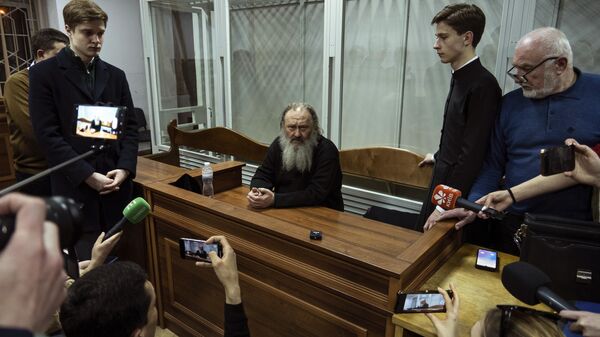 Наместник Киево-Печерской лавры митрополит Павел в зале суда в Киеве