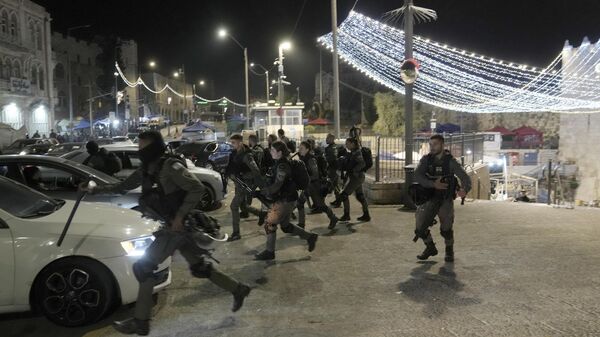 Рейд израильской полиции на территории мечети Аль-Акса в Иерусалиме