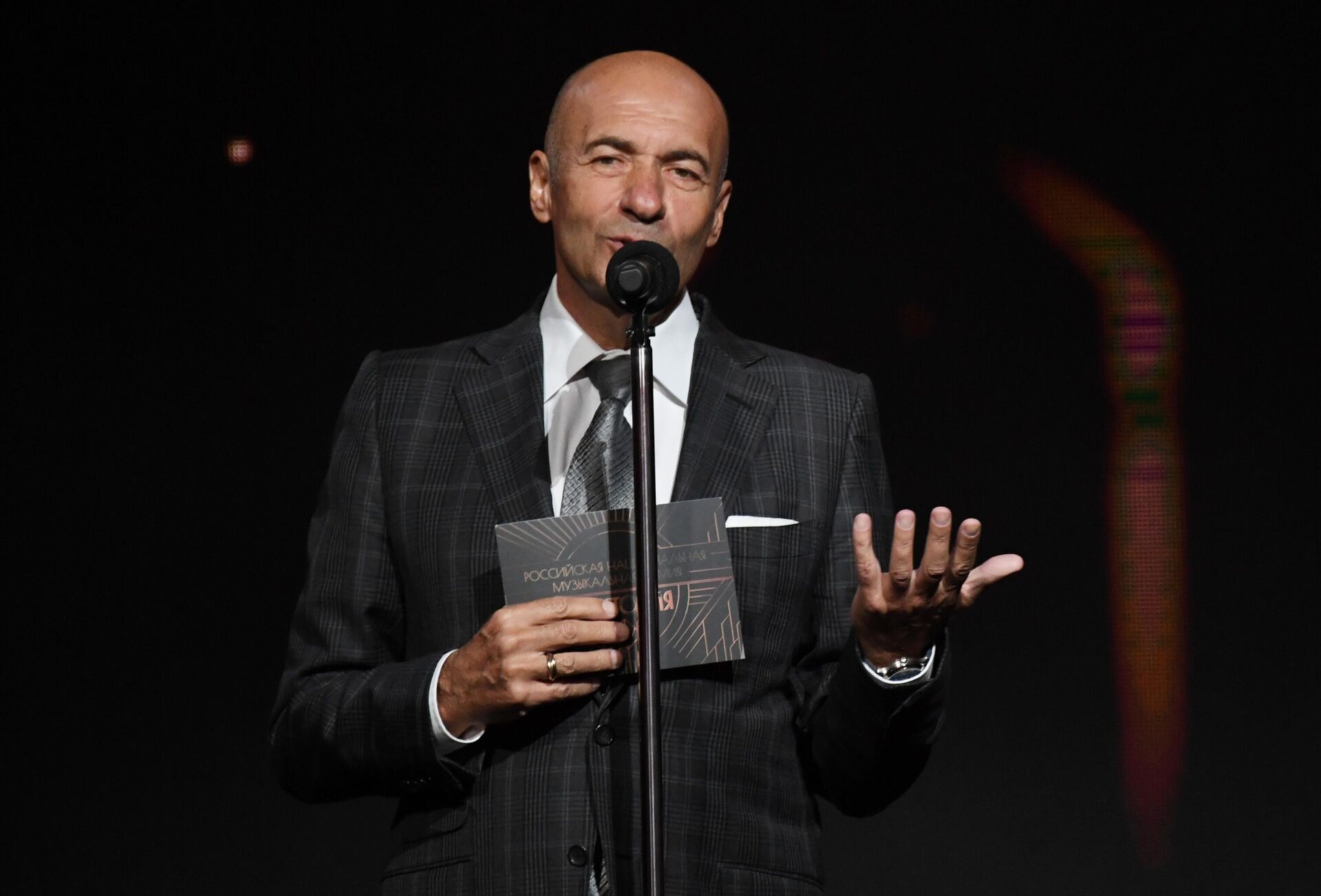 Народный артист России, композитор Игорь Крутой Народный артист России, композитор Игорь Крутой - РИА Новости, 1920, 26.10.2025