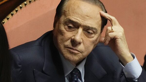 Председатель партии Вперед, Италия Сильвио Берлускони