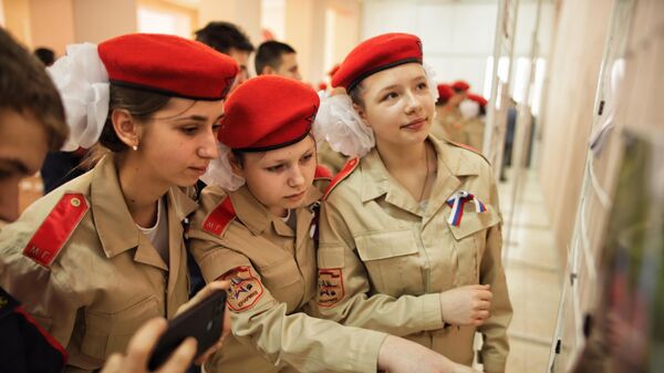 Открытие выставки фотокоров РИА Новости о Русской весне в Луганске 