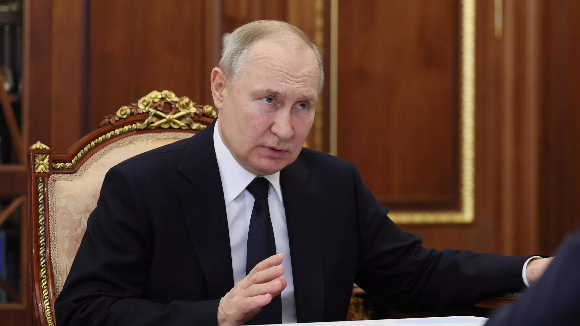 Путину доверяют 80,1 процента россиян, показал опрос ВЦИОМ