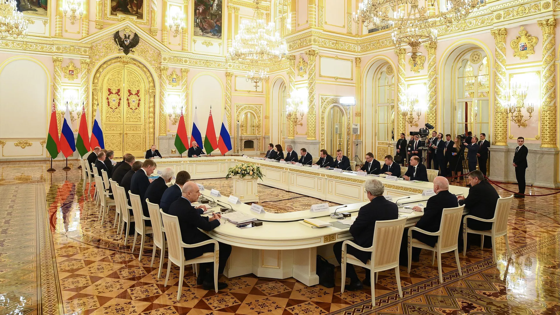 Russian President Vladimir Putin and President of the Republic of Belarus Alexander Lukashenko at a meeting of the Supreme State Council of the SG - RIA Novosti, 1920, 04/06/2023