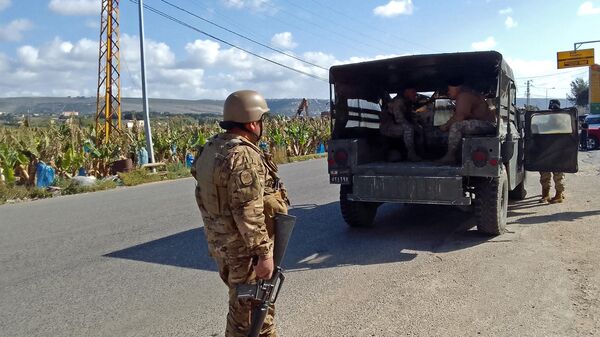 Ливанские военные в населенном пункте Клайла в районе границы с Израилем