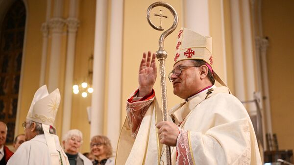 Митрополит Архиепархии Божией Матери в Москве, архиепископ Павел Пецци 