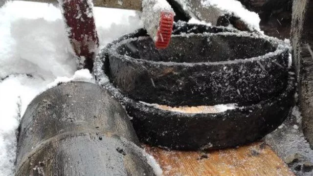 1863853555_0:6:877:499_640x0_80_0_0_1b24