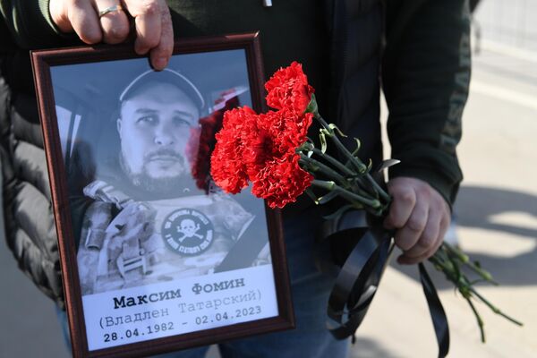 Портрет блогера, военного корреспондента, писателя, ополченца Донбасса Владлена Татарского