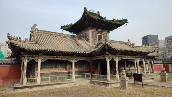 Один из храмов в дворцовом комплексе