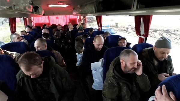 Российские военные, вернувшиеся из украинского плена