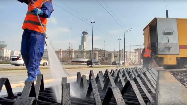 Более 13 тыс вентиляционных шахт коммуникационных коллекторов промоют после зимы в Москве