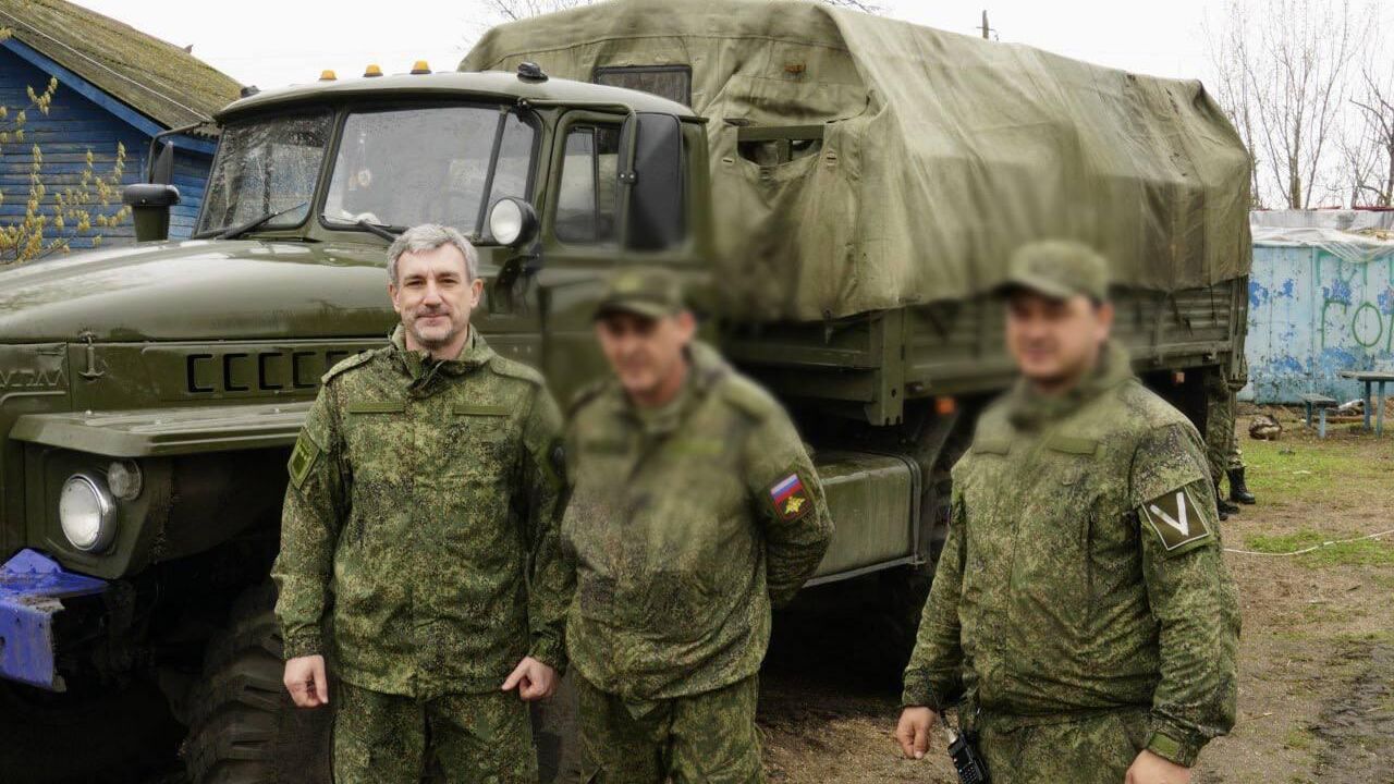 Губернатор Амурской области Василий Орлов привез посылки в зону СВО - РИА Новости, 1920, 20.09.2023