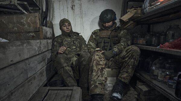 Солдаты ВСУ в зоне конфликта. Архивное фото