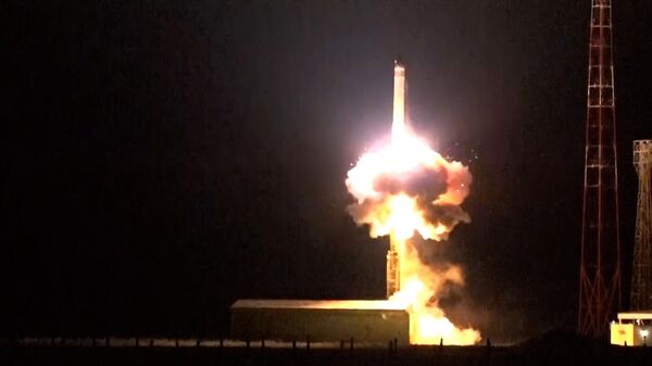 Кадры пуска межконтинентальной баллистической ракеты с полигона Капустин Яр